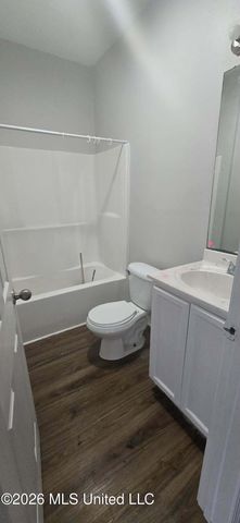 2416 Felicity Street, B, Ocean Springs, MS 39564