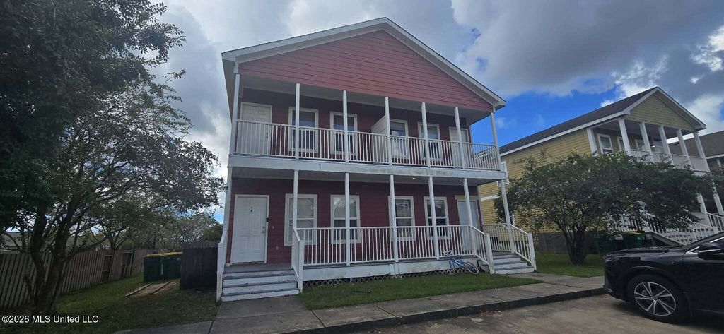 2416 Felicity Street, B, Ocean Springs, MS 39564
