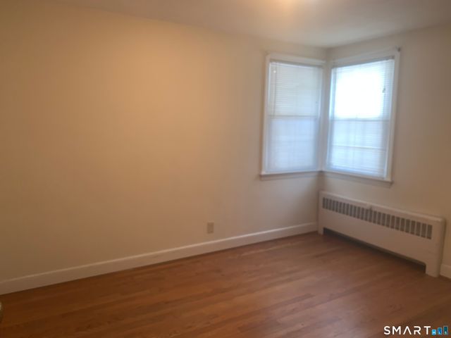 27 Lydall Street, Manchester, CT 06042