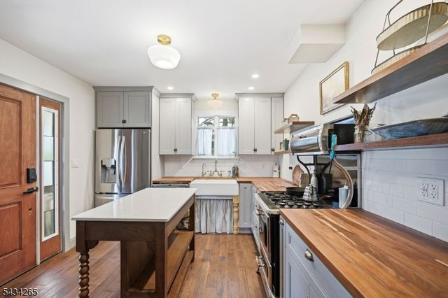 135 Franklin Rd, Denville Twp., NJ 07834