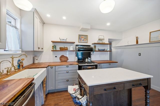 135 Franklin Rd, Denville Twp., NJ 07834