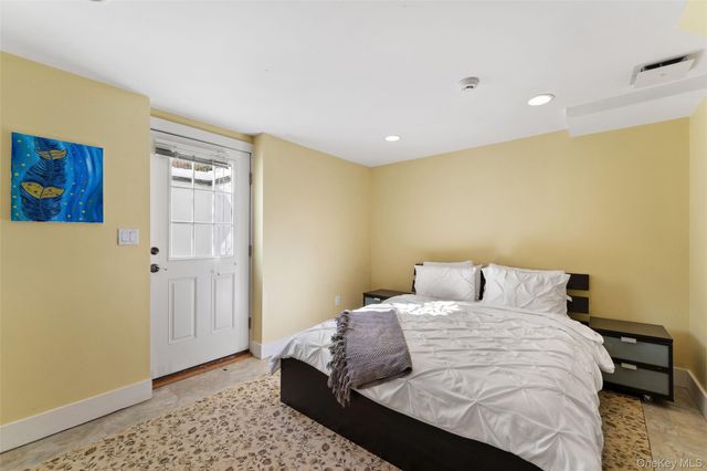 7 Lenox Place, Scarsdale, NY 10583