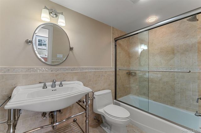 7 Lenox Place, Scarsdale, NY 10583