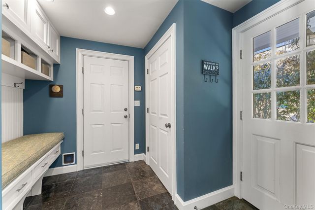 7 Lenox Place, Scarsdale, NY 10583