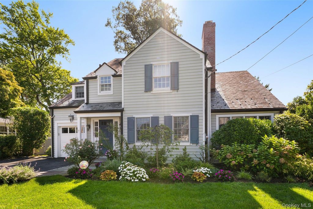 7 Lenox Place, Scarsdale, NY 10583