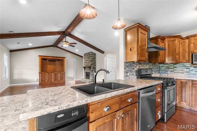 86 Private Rd 34-139, Piedmont, MO 63957