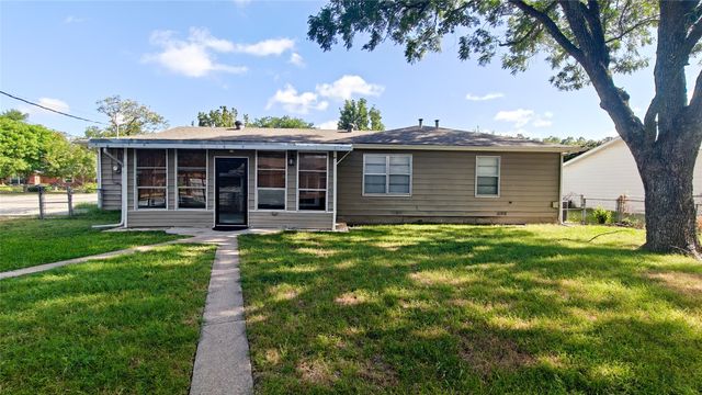 4800 Sabelle Lane, Haltom City, TX 76117
