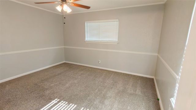 4800 Sabelle Lane, Haltom City, TX 76117