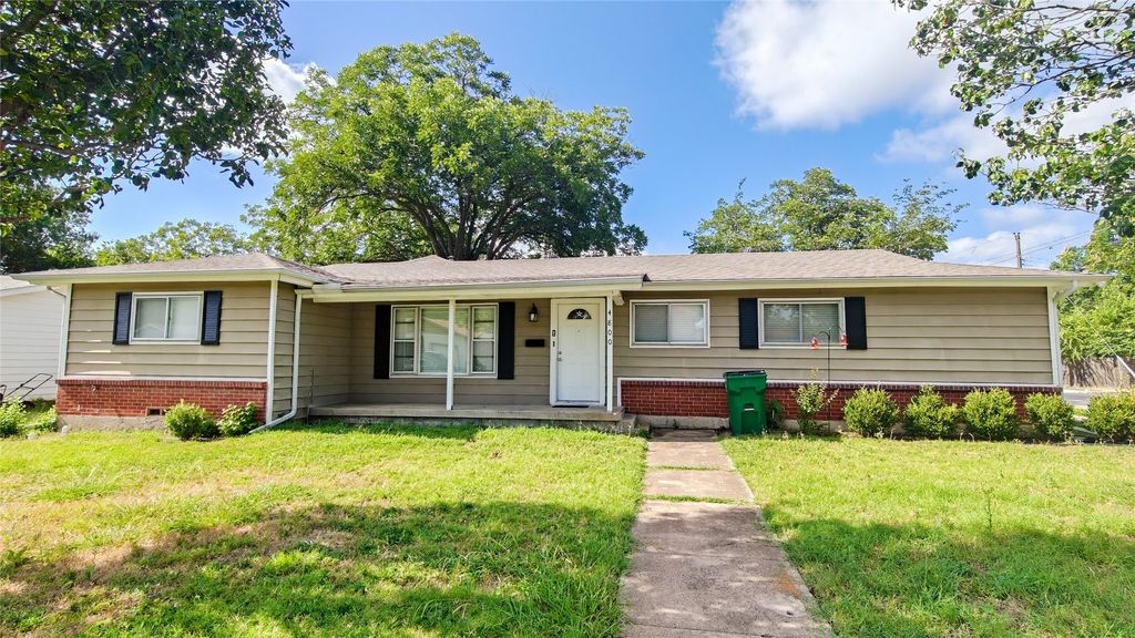 4800 Sabelle Lane, Haltom City, TX 76117