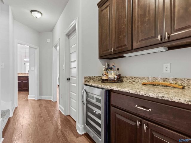 8 Abby Glen Way, Gurley, AL 35748