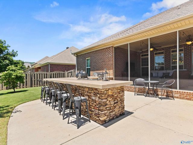 8 Abby Glen Way, Gurley, AL 35748