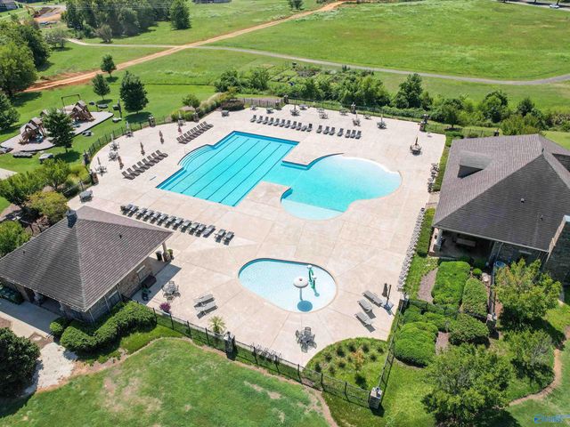 8 Abby Glen Way, Gurley, AL 35748