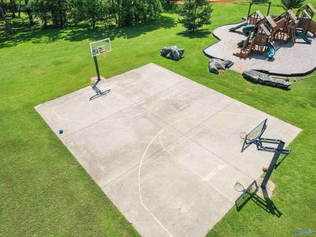 8 Abby Glen Way, Gurley, AL 35748
