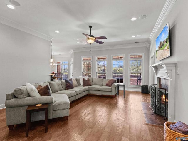 8 Abby Glen Way, Gurley, AL 35748