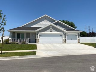 332 N 3250 W #3, West Point, UT 84015