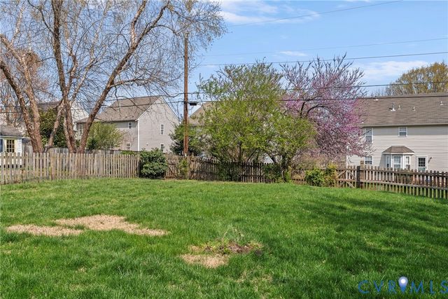 6916 Dartmouth Ave, Glen Allen, VA 23226