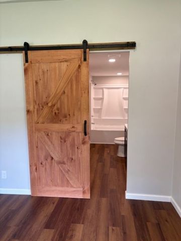 211 Vz County Road 3725, Wills Point, TX 75169