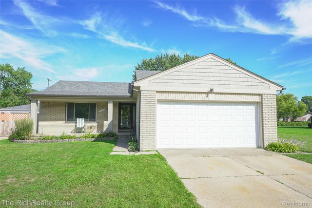30350 Quinkert Street, Roseville, MI 48066