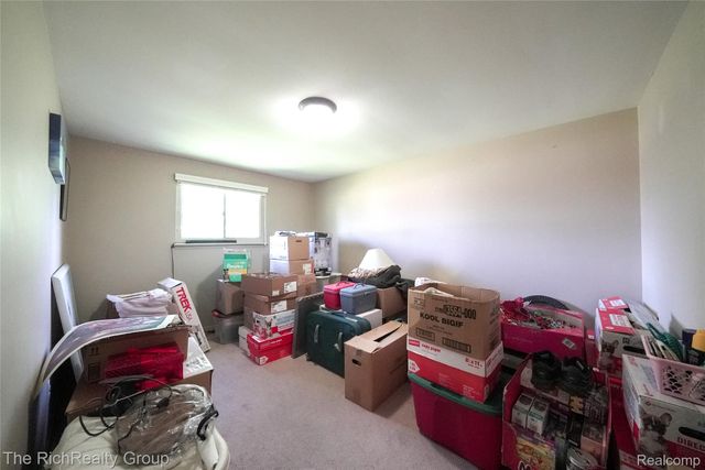 30350 Quinkert Street, Roseville, MI 48066