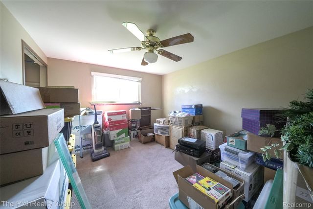 30350 Quinkert Street, Roseville, MI 48066