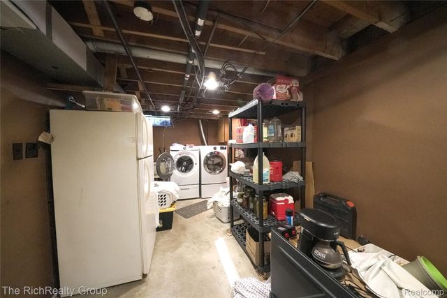 30350 Quinkert Street, Roseville, MI 48066