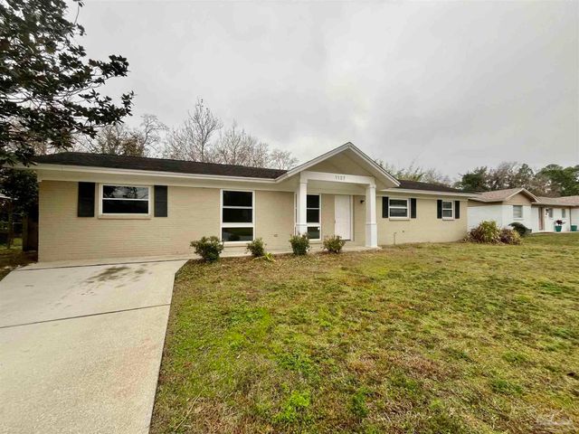 1127 Redwood Ln, Gulf Breeze, FL 32563