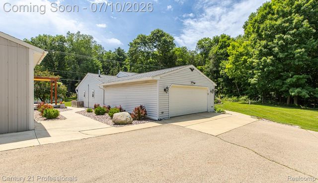 1790 Kent Road, Brandon Charter Township, MI 48462