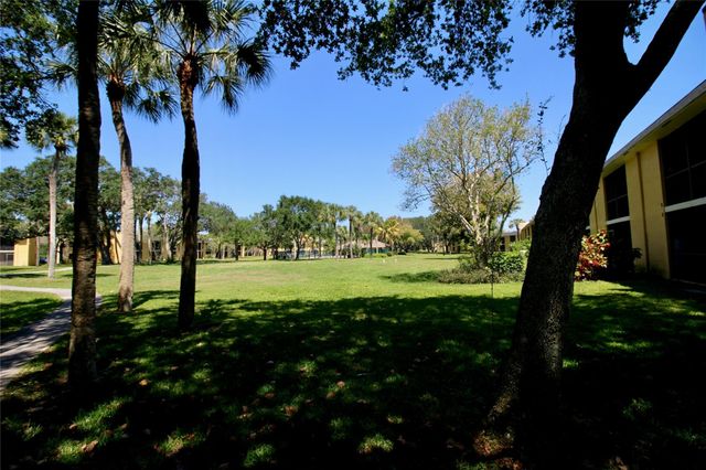 316 Meadows Circle 316, Boynton Beach, FL 33436