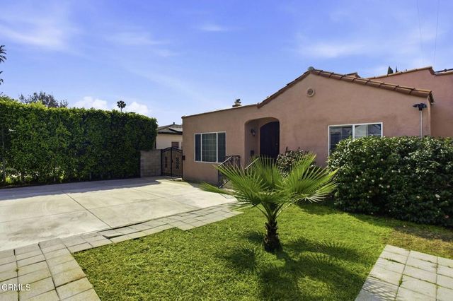 1606 Glenwood Road A, Glendale, CA 91201