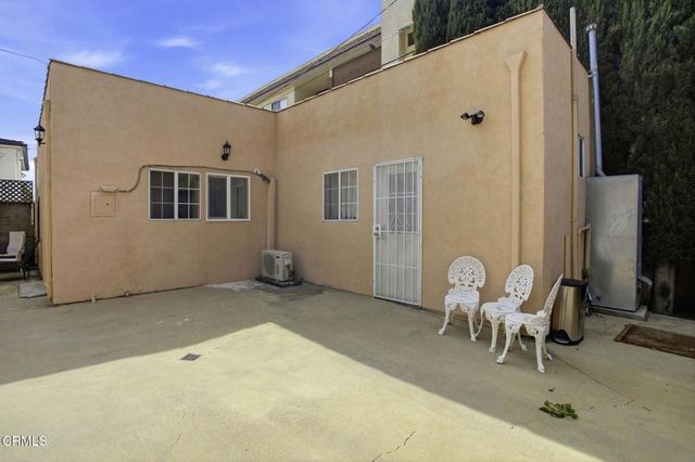 1606 Glenwood Road A, Glendale, CA 91201