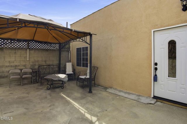 1606 Glenwood Road A, Glendale, CA 91201