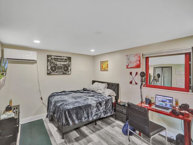 5073 SW 28th Avenue, Dania Beach, FL 33312