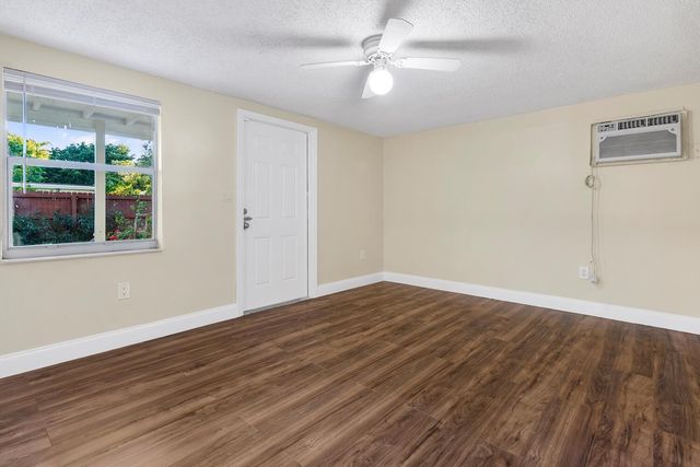 5073 SW 28th Avenue, Dania Beach, FL 33312