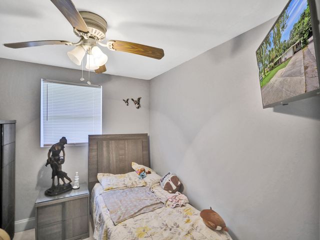5073 SW 28th Avenue, Dania Beach, FL 33312