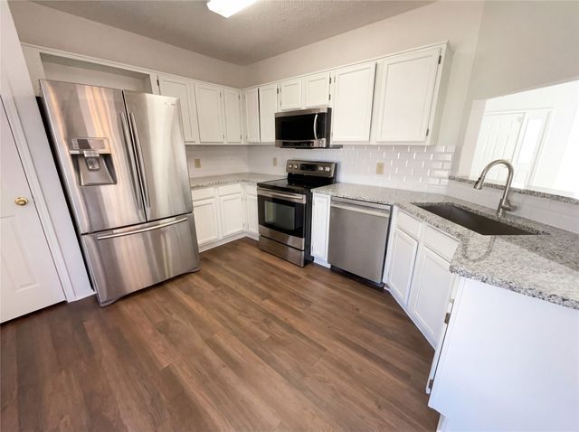 2516 Dahlia Drive, Fort Worth, TX 76123