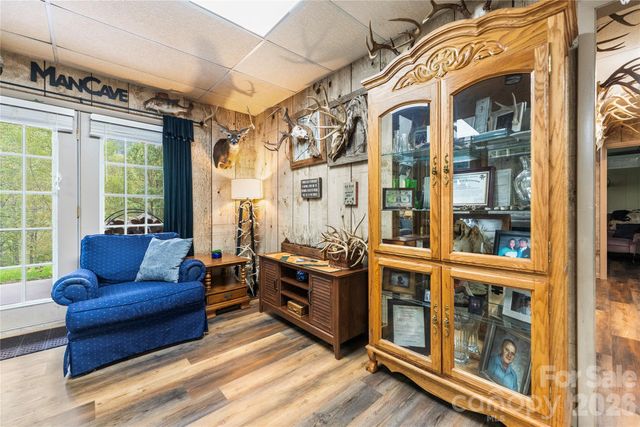 275 Knob Hill Estates Road, Sylva, NC 28779