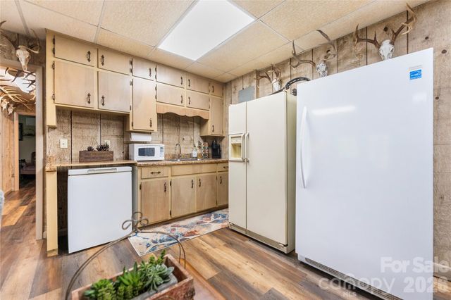 275 Knob Hill Estates Road, Sylva, NC 28779