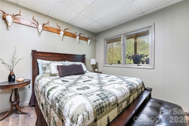275 Knob Hill Estates Road, Sylva, NC 28779