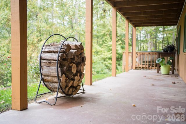 275 Knob Hill Estates Road, Sylva, NC 28779