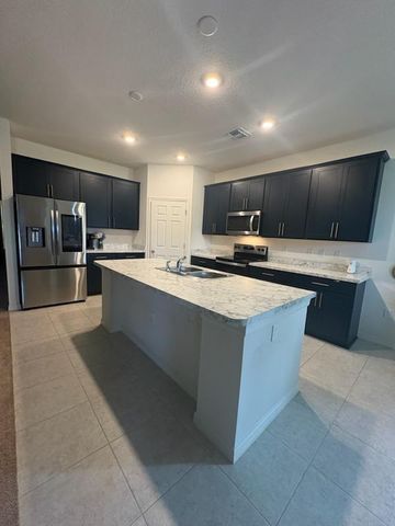 3982 SW Halcomb Street, Port St. Lucie, FL 34953