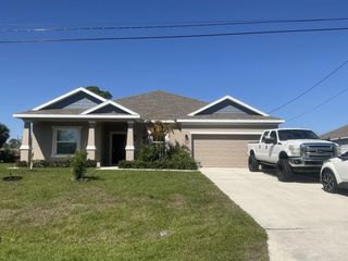 3982 SW Halcomb Street, Port St. Lucie, FL 34953