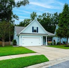 134 Longdale Drive, Summerville, SC 29483