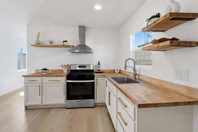 577 Florence St, Imperial Beach, CA 91932