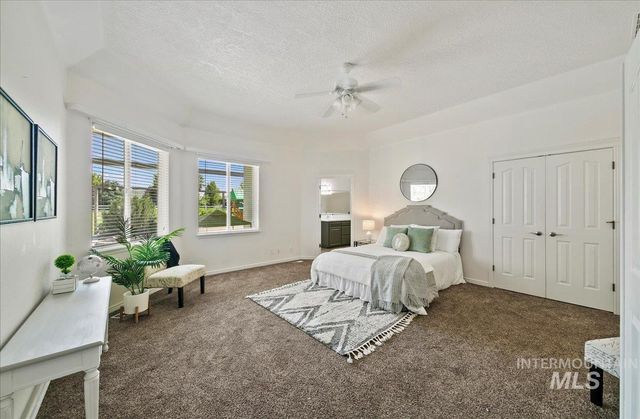 4019 E Man O War Dr, Nampa, ID 83686