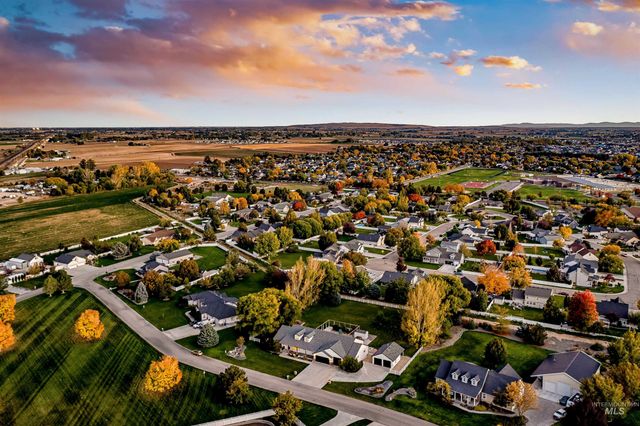 4019 E Man O War Dr, Nampa, ID 83686