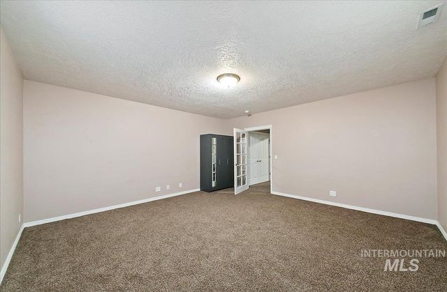 4019 E Man O War Dr, Nampa, ID 83686