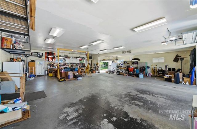 4019 E Man O War Dr, Nampa, ID 83686