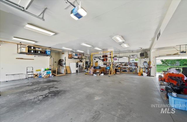 4019 E Man O War Dr, Nampa, ID 83686