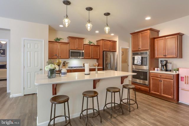 2805 IONOFF RD, Harrisburg, PA 17110