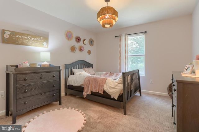 2805 IONOFF RD, Harrisburg, PA 17110